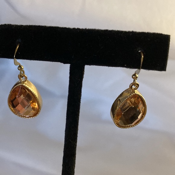 NWOT - Goldtone Pear Shaped Citrine Crystal French Hook Drop Pierced Earrings - Picture 6 of 9
